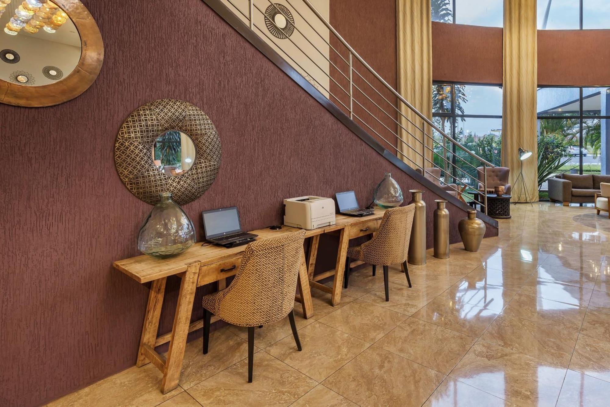 Protea Hotel By Marriott Ндола Экстерьер фото